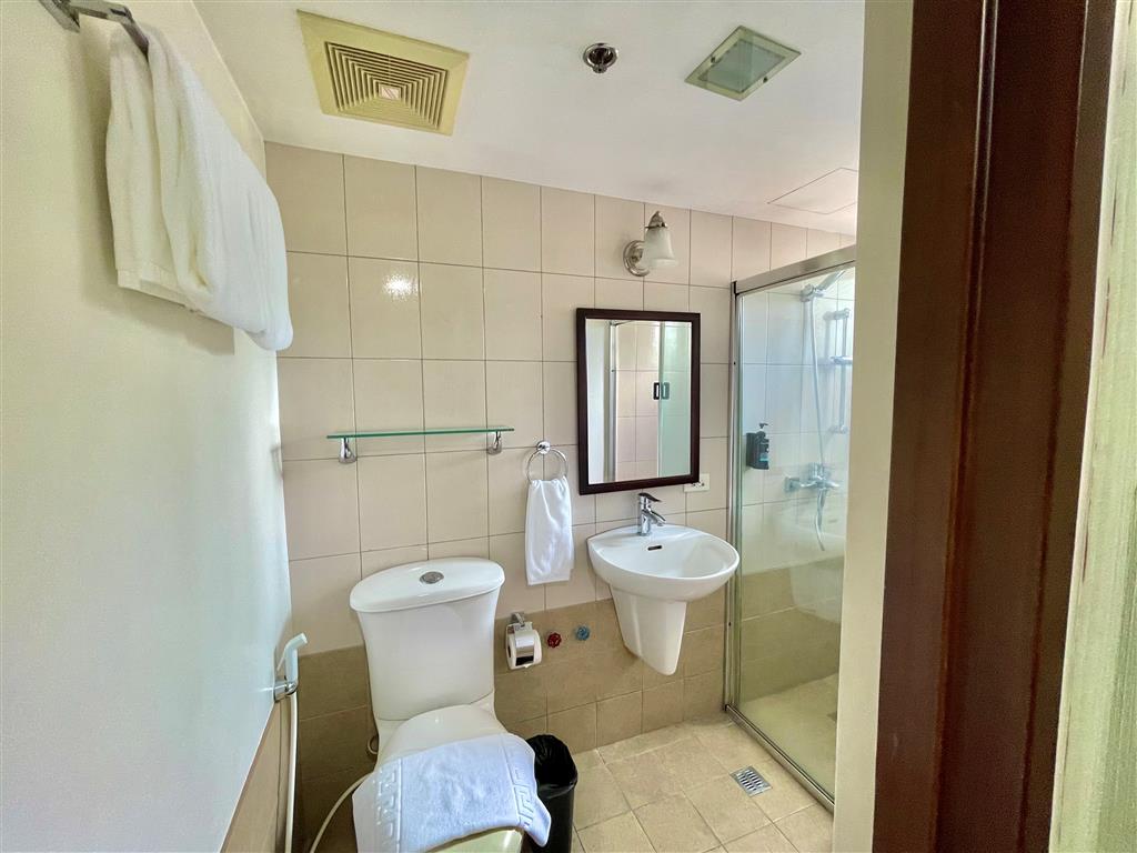 Room 1
