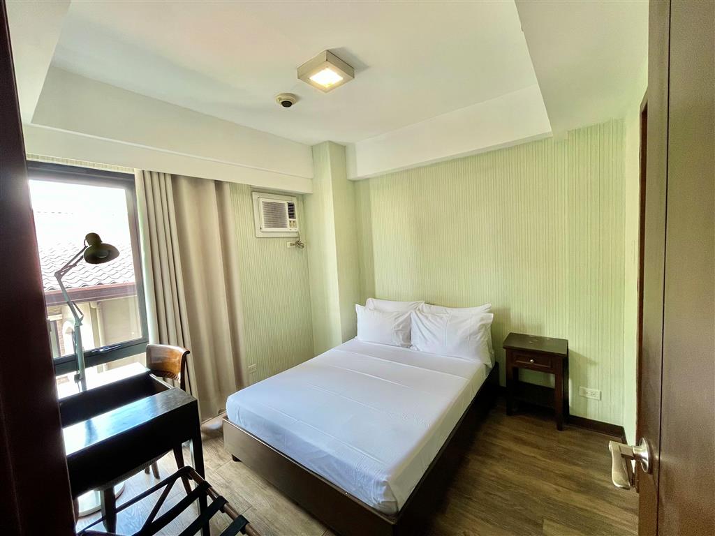 Room 1