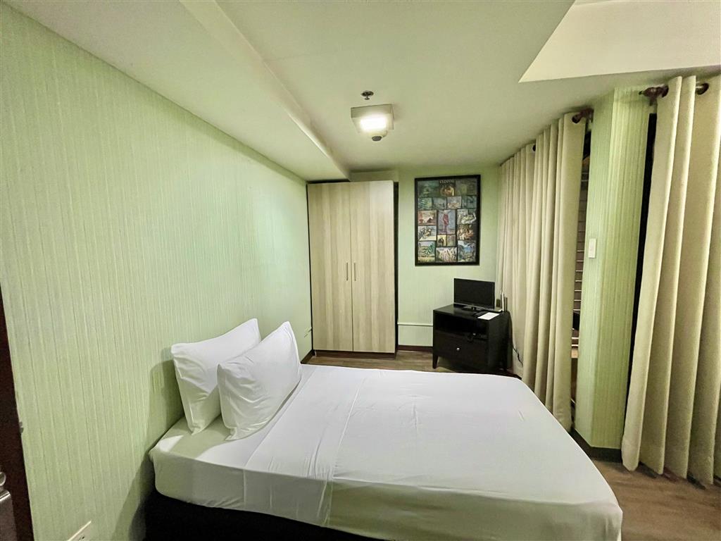 Room 1