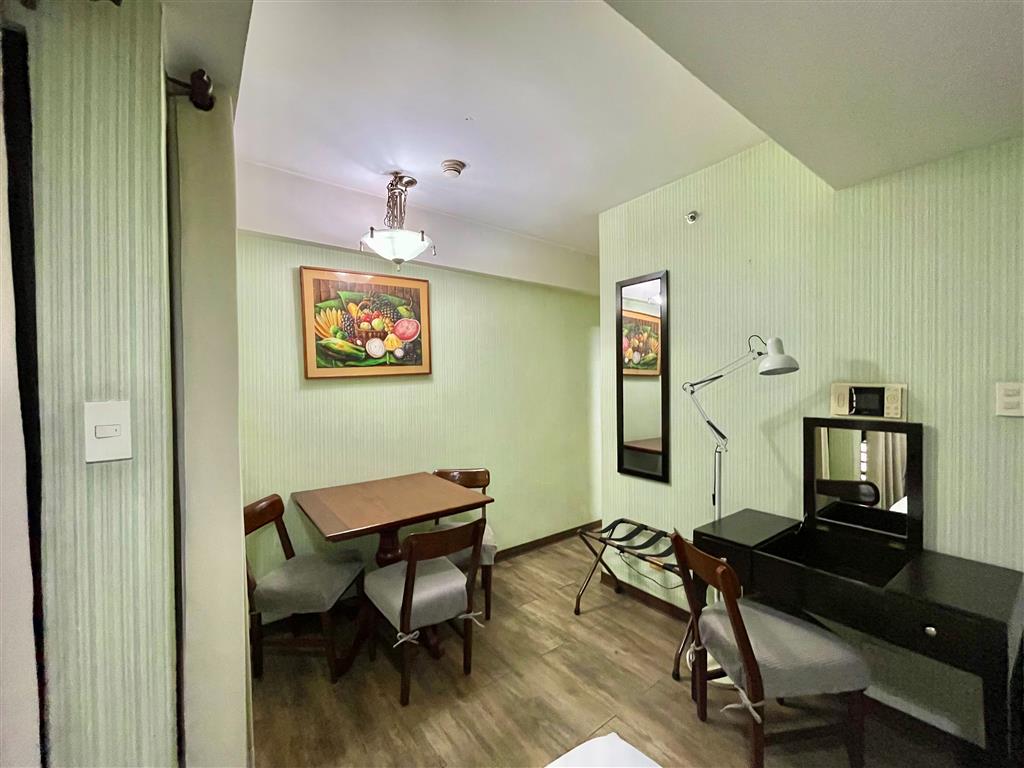 Room 1