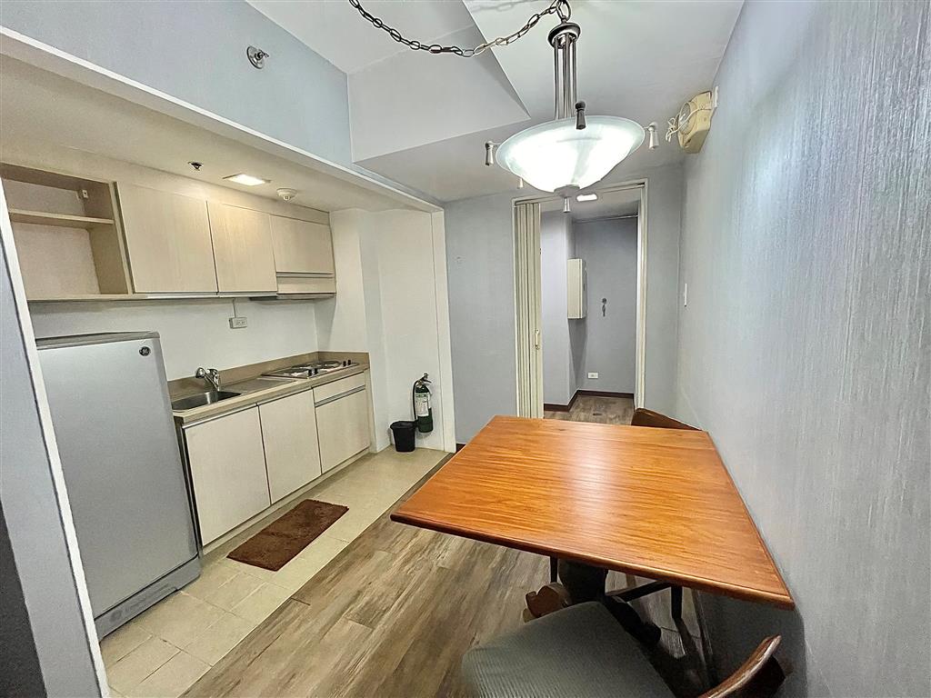 Room 1