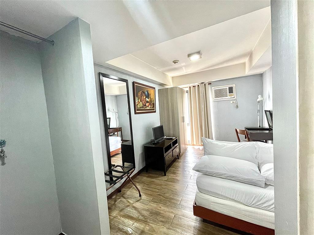 Room 1