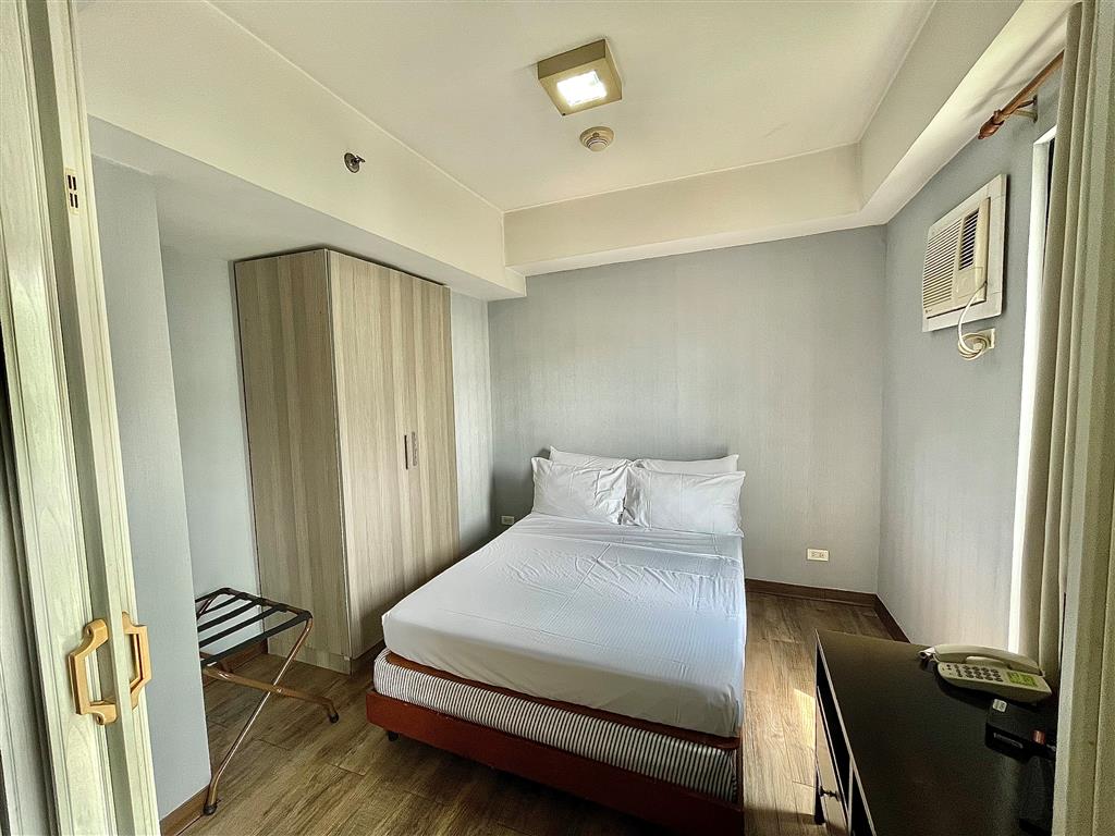 Room 1