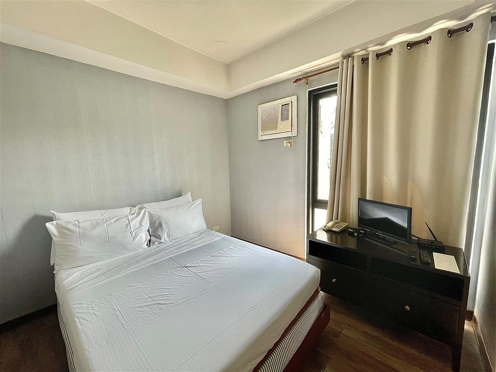 Room 1