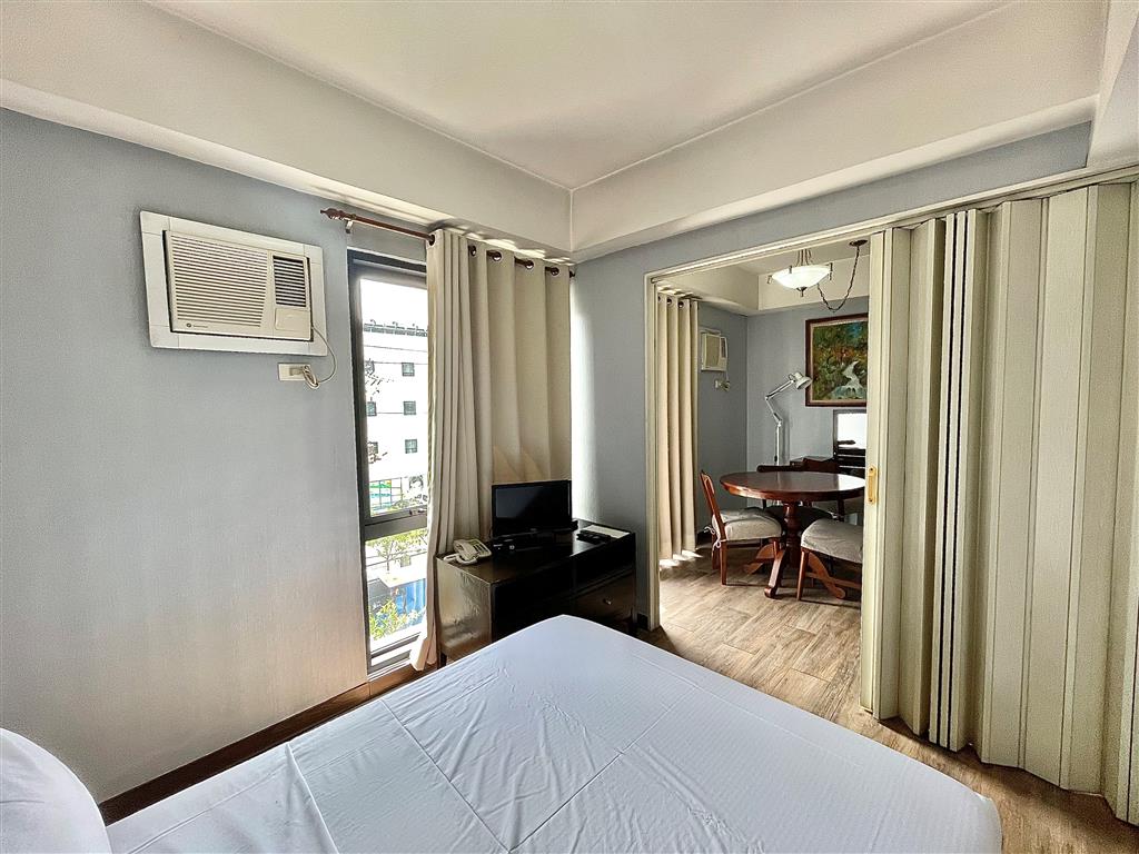 Room 1